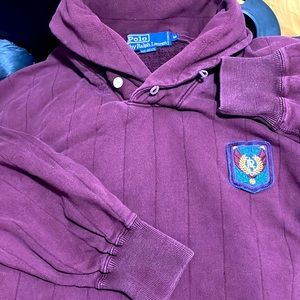 Vintage uni crest sweater